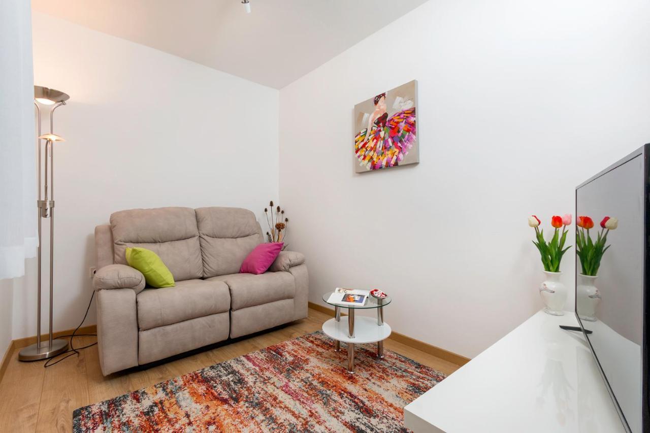 Apartment Vivid プーラ エクステリア 写真